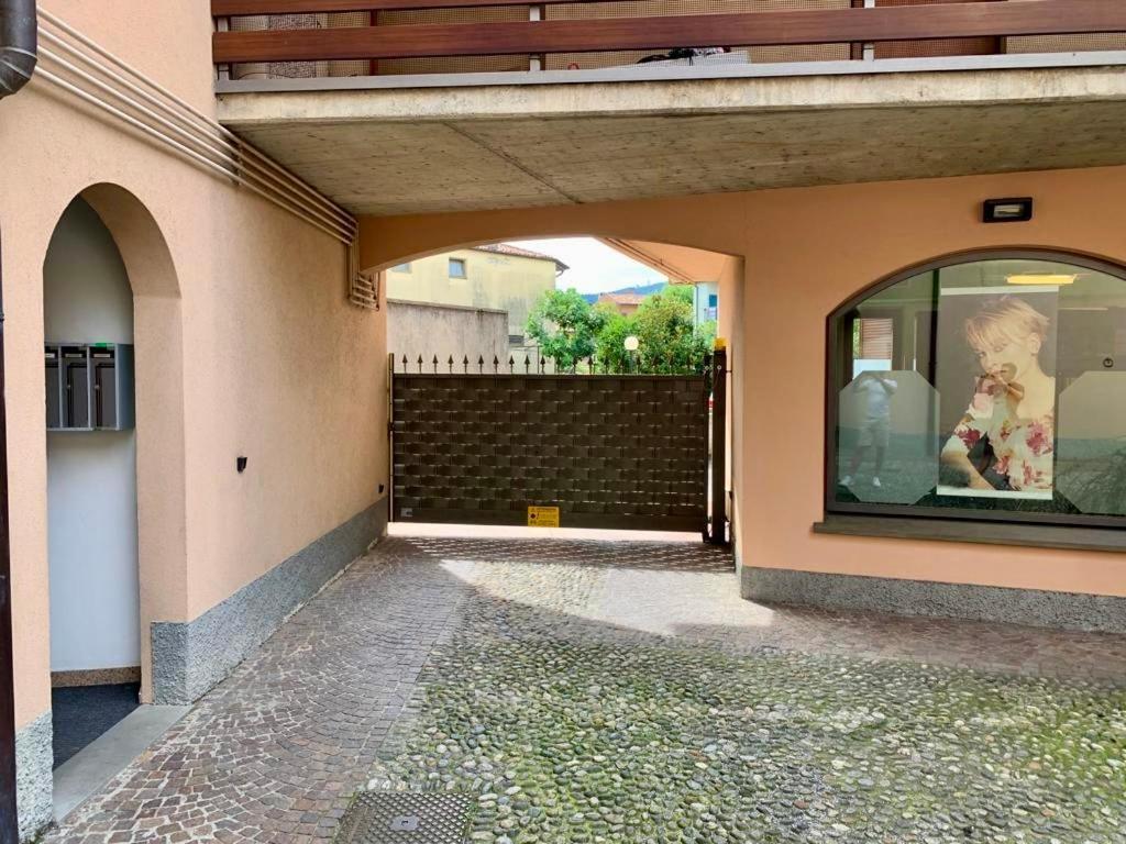 Alzano LombardoFlat Mazzini 6アパートメント エクステリア 写真